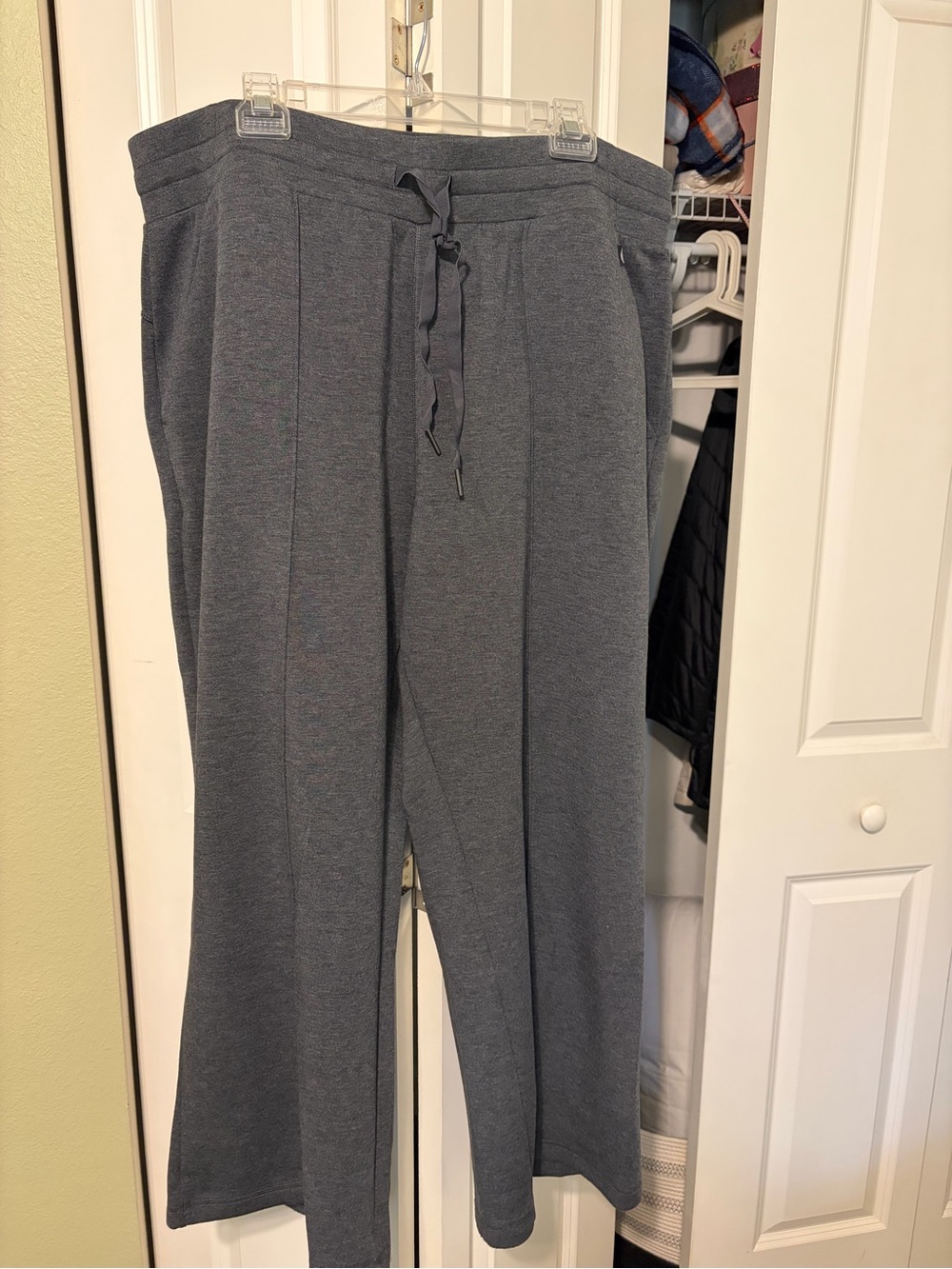 LIVI Journey High-Rise Relaxed Straight Pant